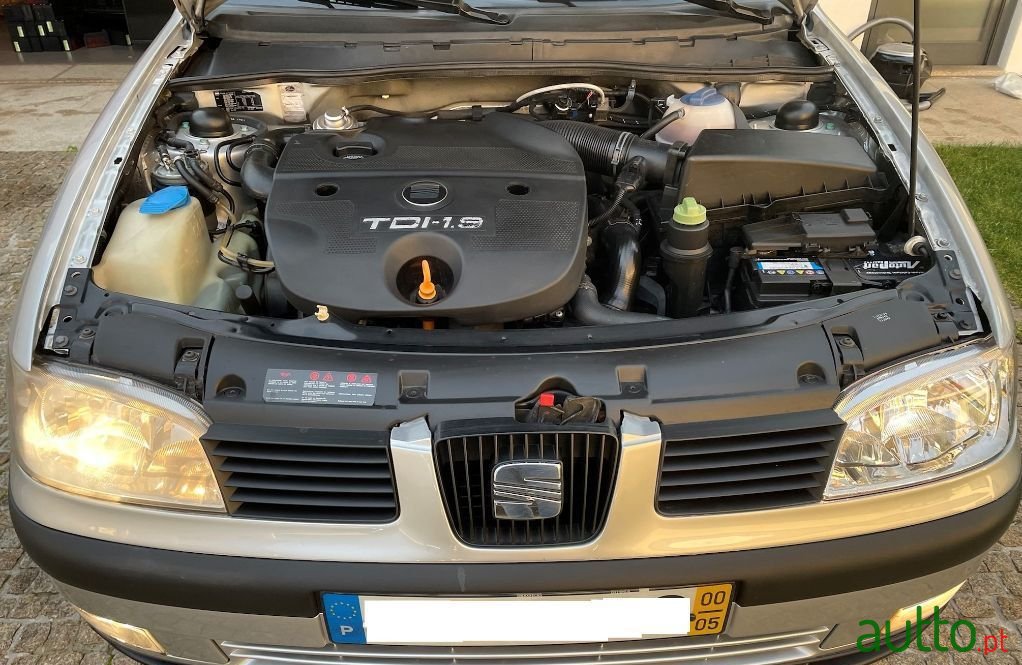 2000' SEAT Ibiza photo #5