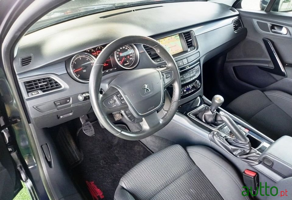 2014' Peugeot 508 Sw photo #4