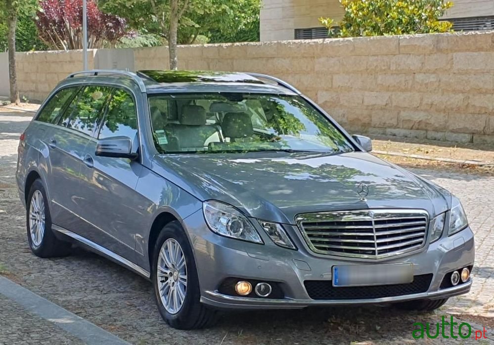 2010' Mercedes-Benz E 350 photo #4