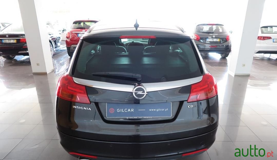 2009' Opel Insignia Sport Tourer photo #5