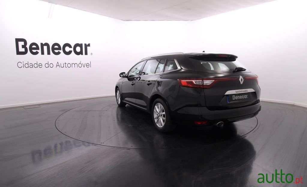2017' Renault Megane Sport Tourer photo #3