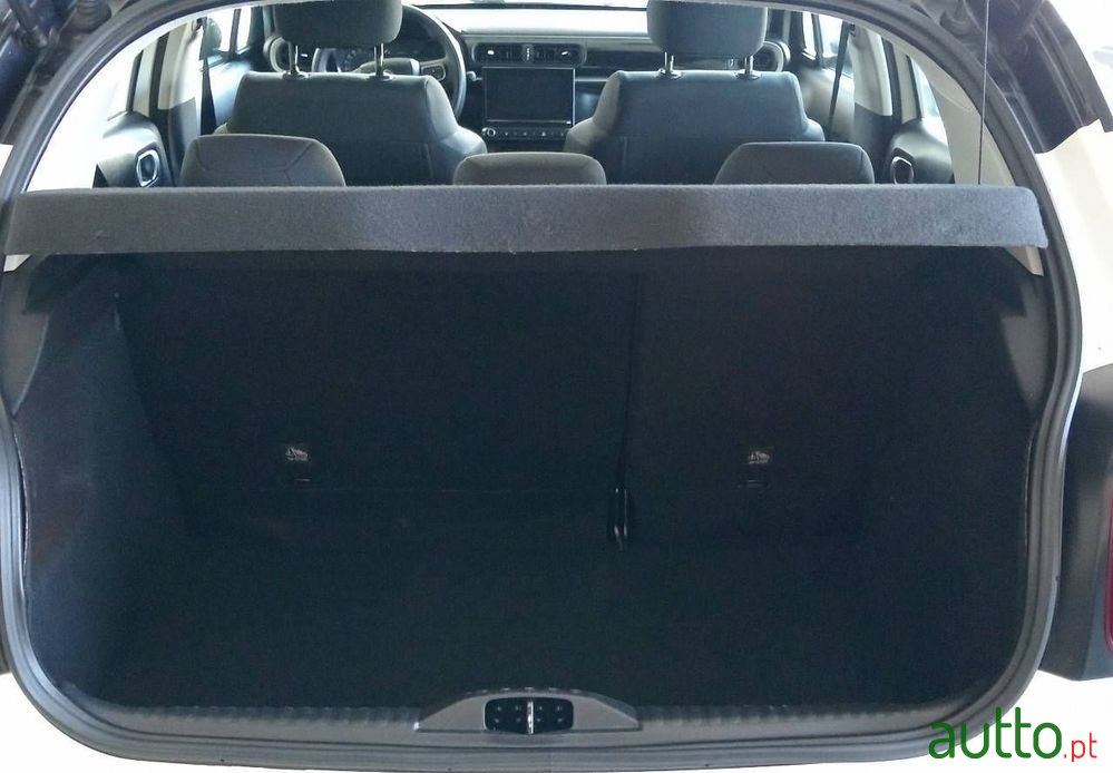 2024' Citroen C3 1.2 Puretech Plus photo #6