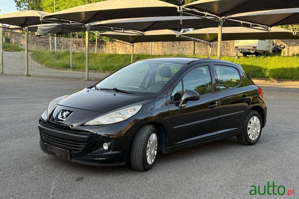 2010' Peugeot 207 photo #3