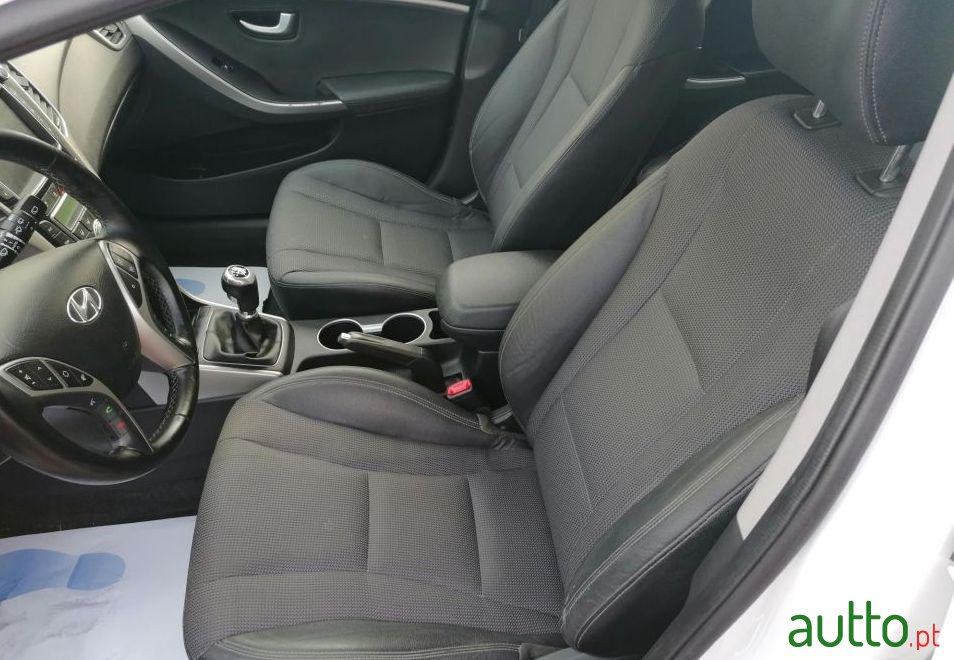 2016' Hyundai I30 photo #1