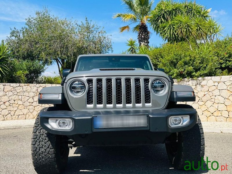 2021' Jeep Gladiator photo #2