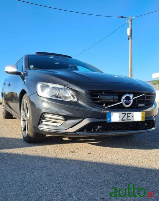 2015' Volvo V60 photo #1