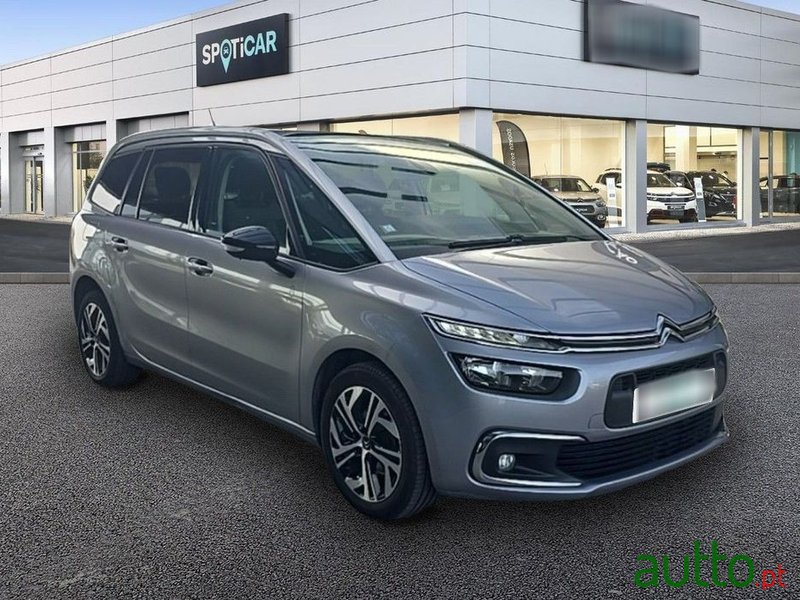 2019' Citroen C4 Grand Picasso photo #3