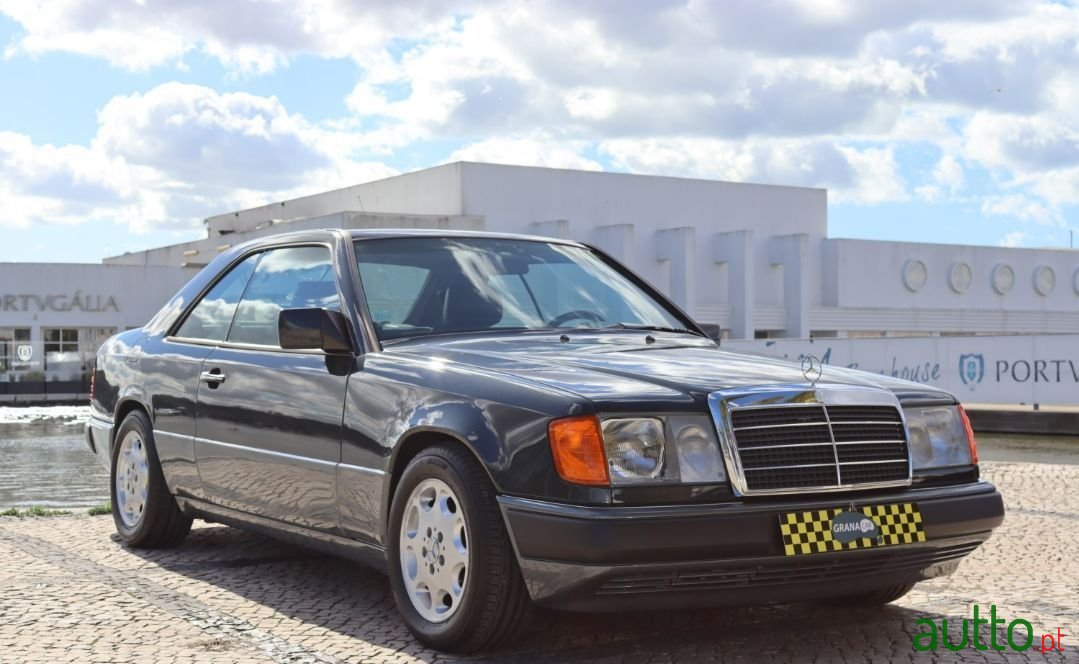 1990' Mercedes-Benz 300 photo #3