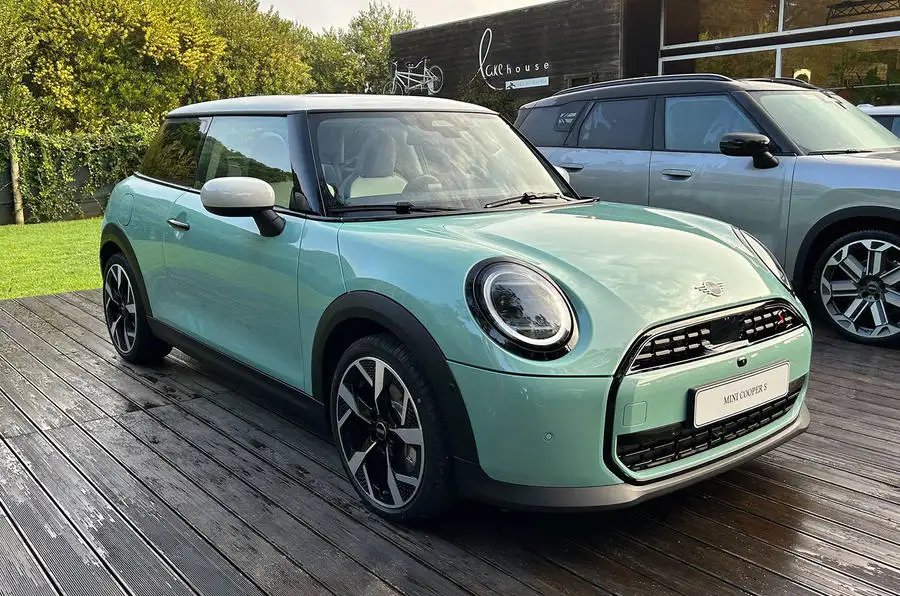 2025 Mini Cooper Gets A Turbo-Four With 201 HP