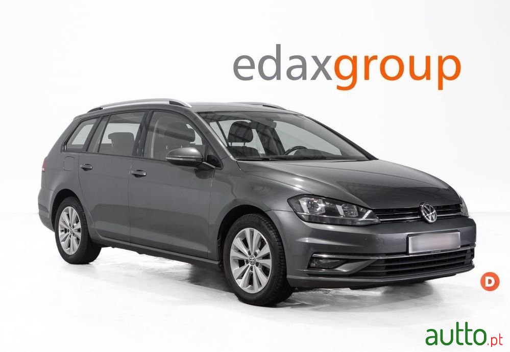 2017' Volkswagen Golf Variant photo #1