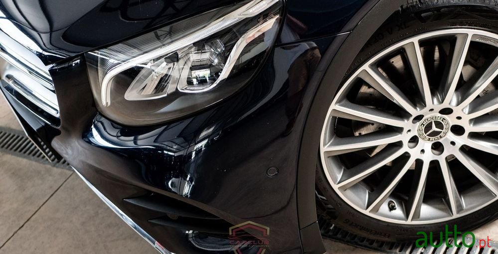 2018' Mercedes-Benz GLC 220 photo #3