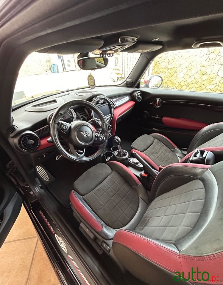 2016' MINI John Cooper Works photo #5