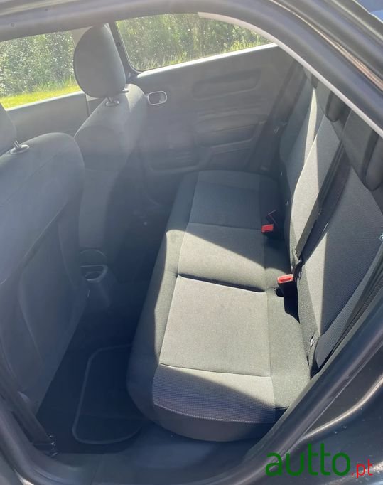 2015' Citroen C4 Cactus photo #6