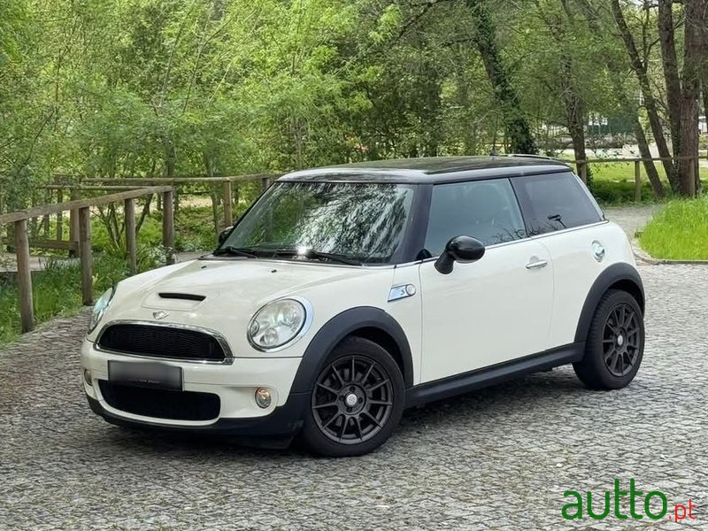 2008' MINI Cooper S 3 Portas photo #1
