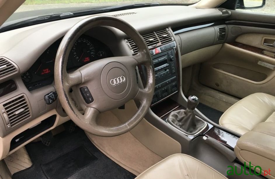 2000' Audi A8 Ver-2-5-Tdi photo #2