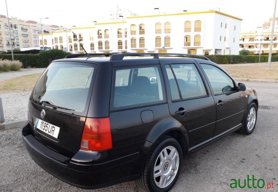 2003' Volkswagen Golf Variant photo #4
