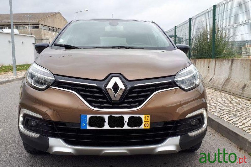 2017' Renault Captur 0.9 Tce Exclusive photo #2