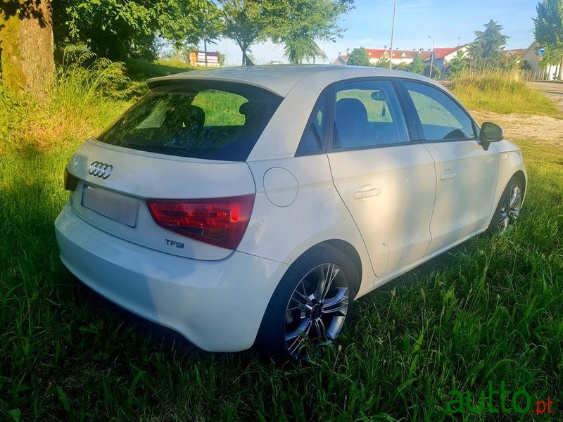 2012' Audi A1 Sportback photo #3