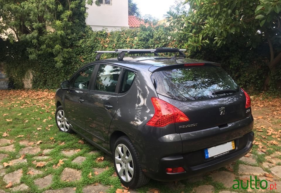 2013' Peugeot 3008 photo #1