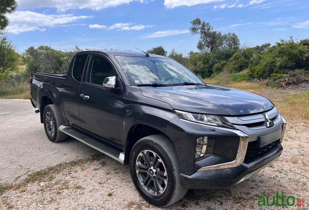 2021' Mitsubishi L200 photo #1