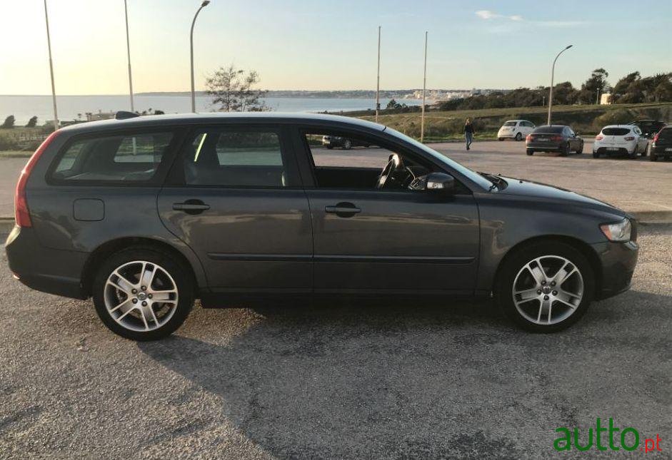 2008' Volvo V50 Station Pele photo #2