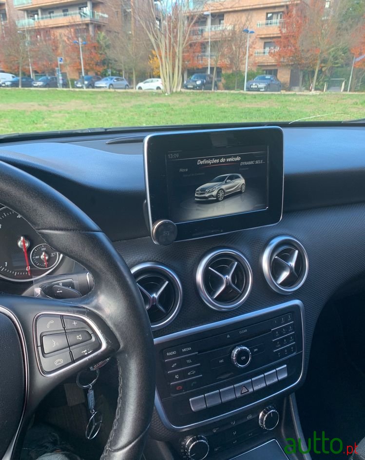 2017' Mercedes-Benz A 160 D Style Aut. photo #5