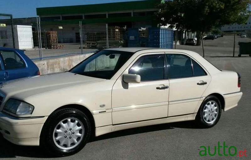 1998' Mercedes-Benz C-220 Elegance photo #1