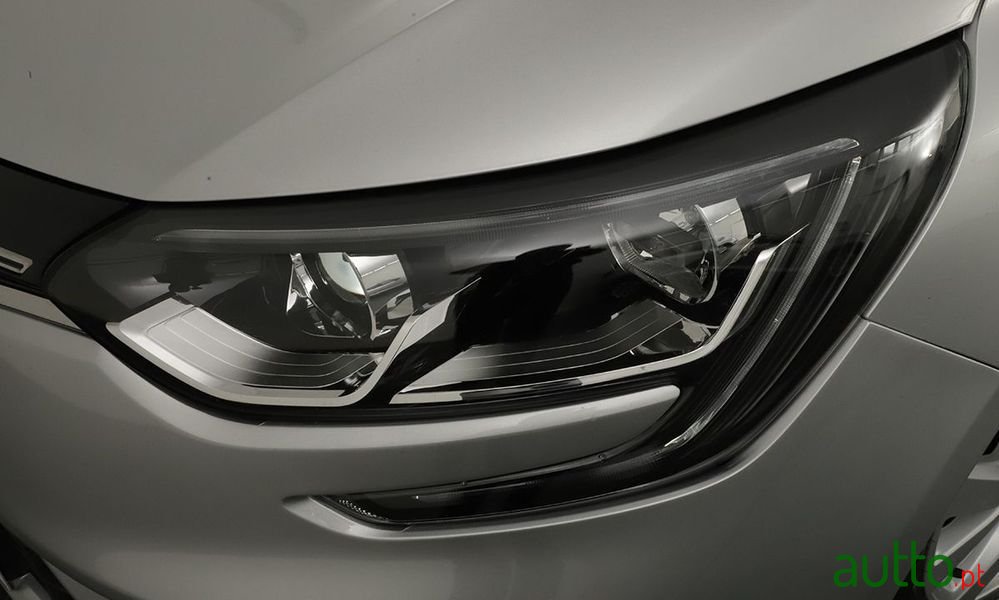 2020' Renault Mégane Sport Tourer photo #6