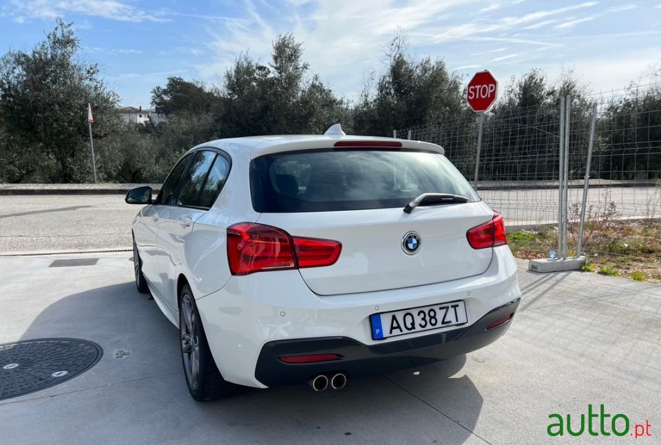 2016' BMW 120 photo #5