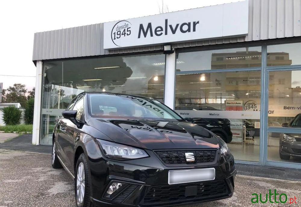 2022' SEAT Ibiza 1.0 Tsi Style photo #1