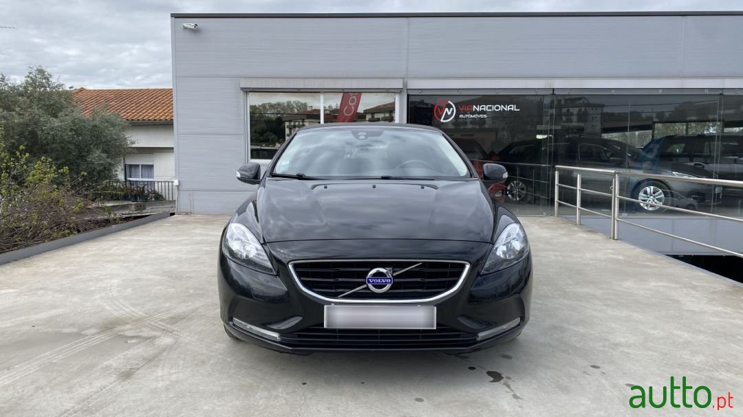 2016' Volvo V40 photo #2