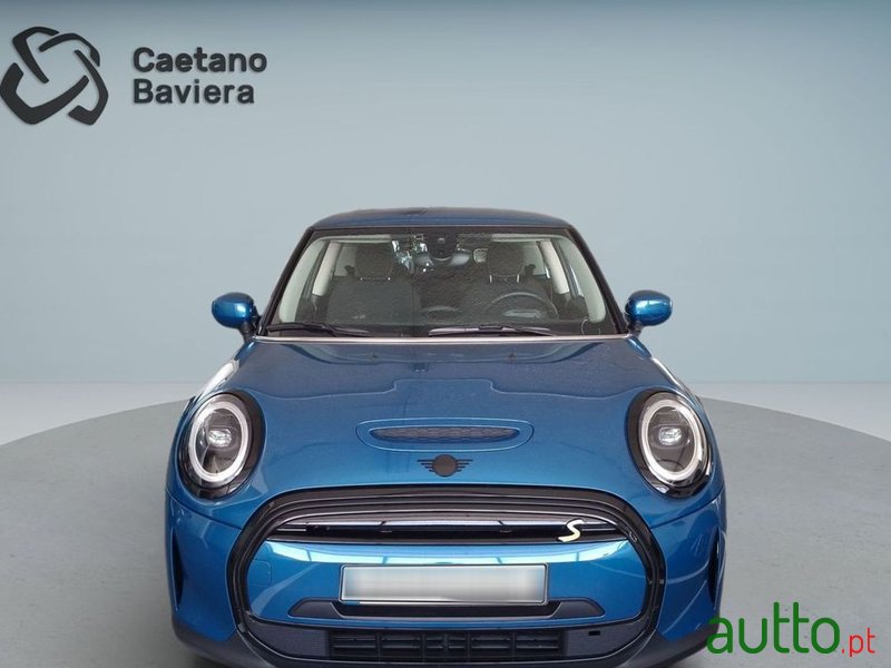 2023' MINI Cooper 3 Portas photo #2