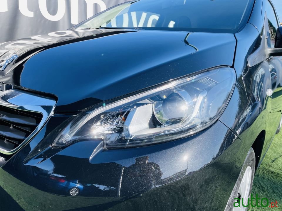 2018' Peugeot 108 photo #5