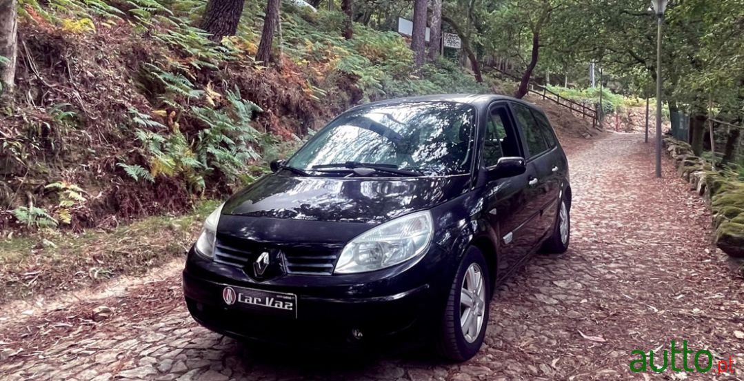 2005' Renault Scenic photo #1