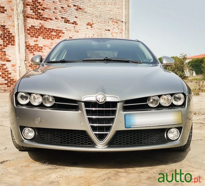 2006' Alfa Romeo 159 photo #1