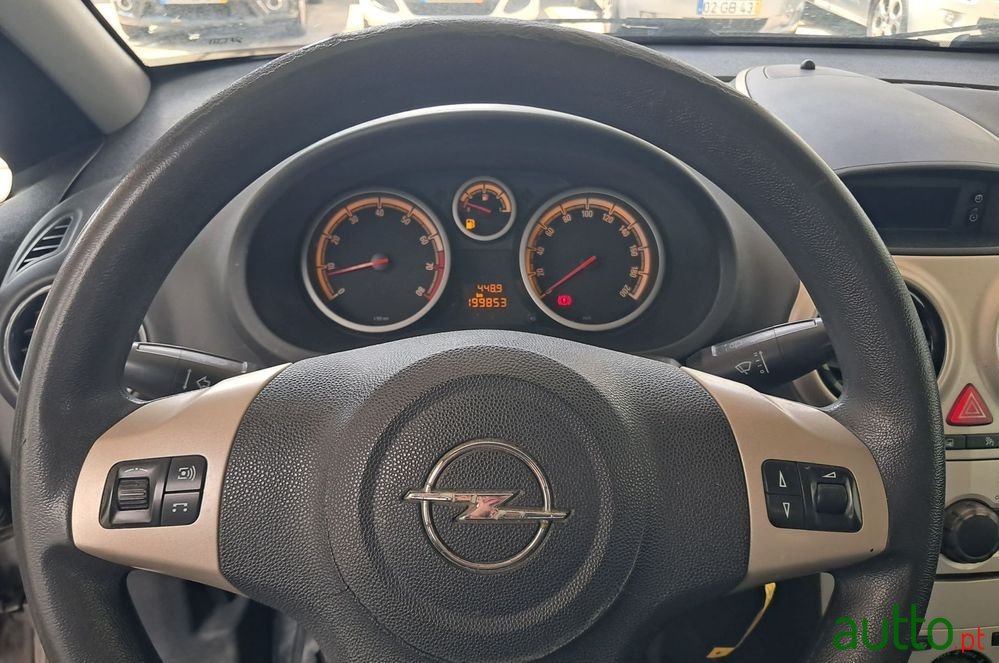 2007' Opel Corsa 1.2 Cmon photo #4