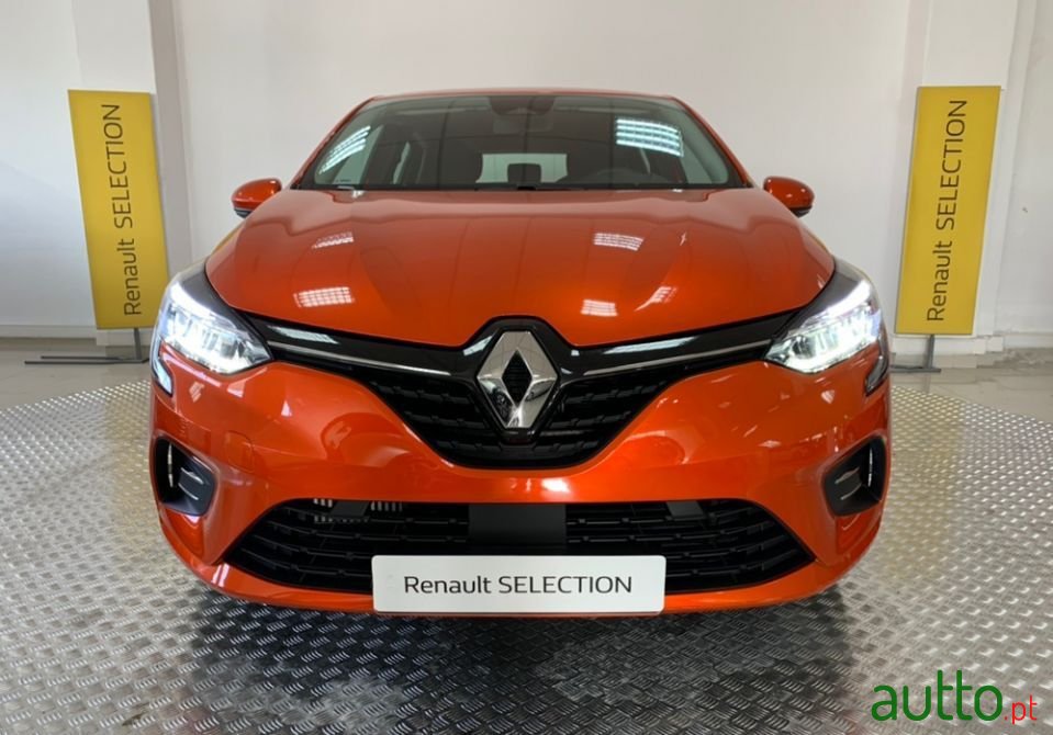 2019' Renault Clio photo #2