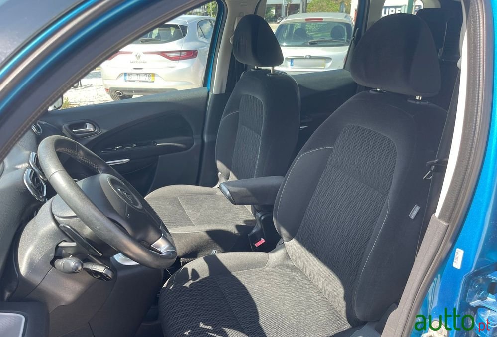 2013' Citroen C3 Picasso photo #3