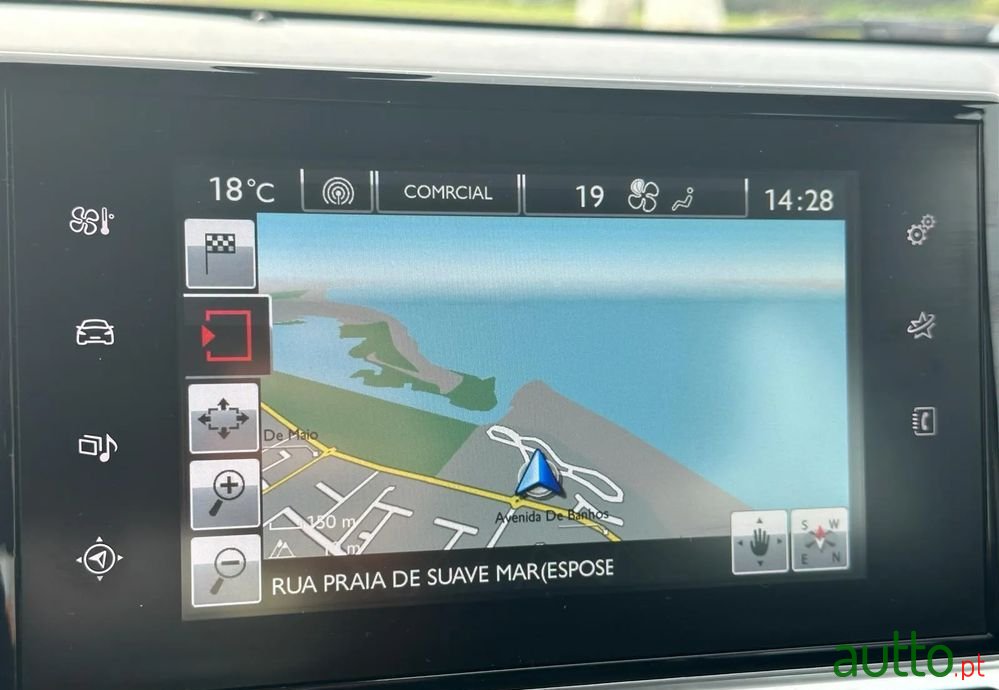 2015' Citroen C4 Cactus photo #6