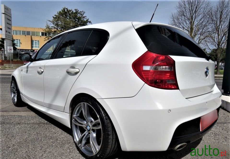 2009' BMW 118 photo #4