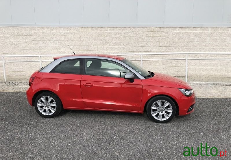 2011' Audi A1 Sport photo #2