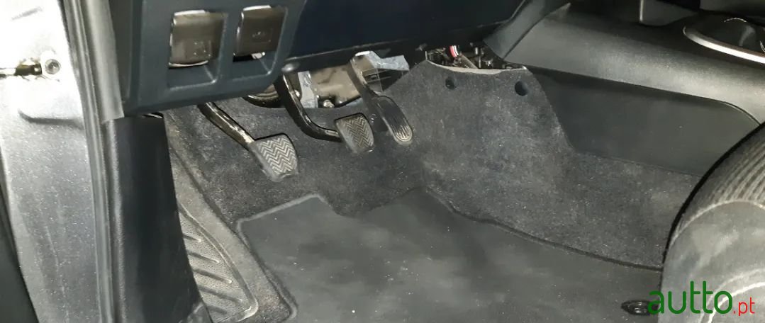 2020' Toyota Hilux photo #4