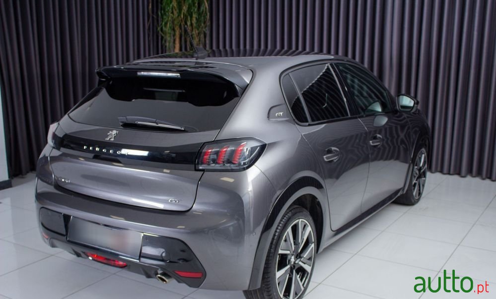 2021' Peugeot 208 Puretech photo #4