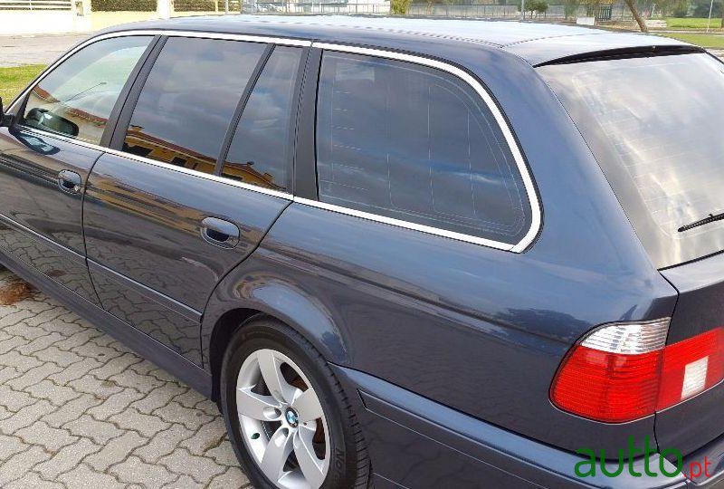 2002' BMW 525 Ia Touring Gpl photo #2