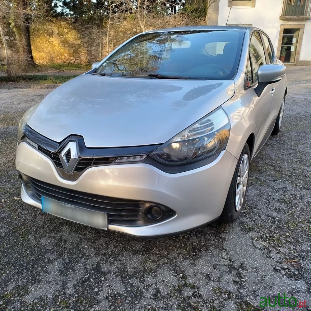 2013' Renault Clio photo #1