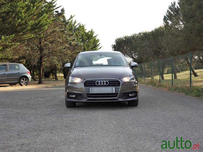 2016' Audi A1 photo #2