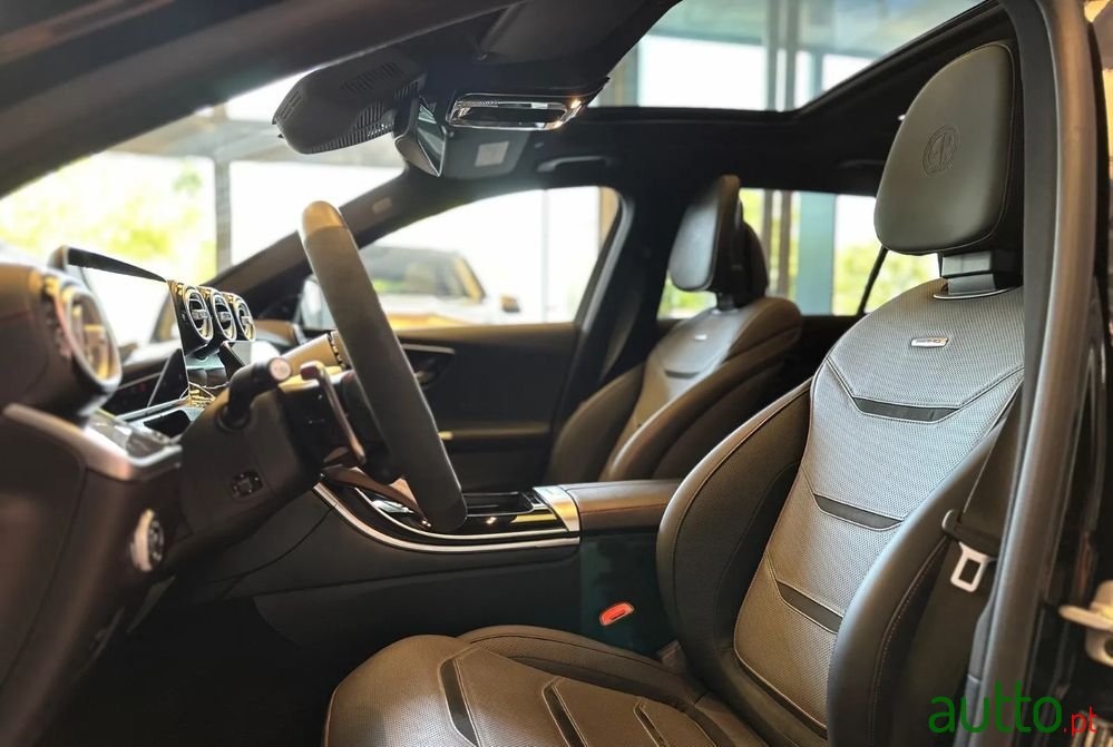 2024' Mercedes-Benz Classe C photo #5