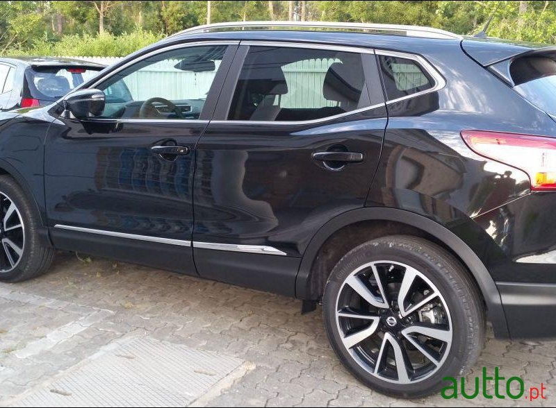 2015' Nissan Qashqai photo #1