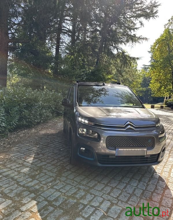 2022' Citroen E-Berlingo M Shine Pack photo #1