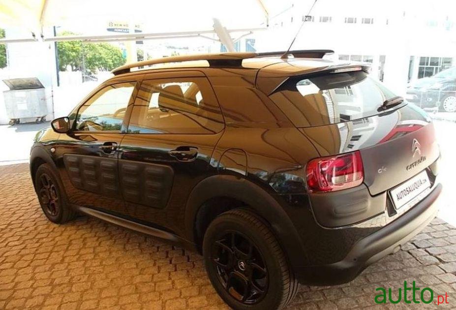2016' Citroen C4 Cactus photo #1